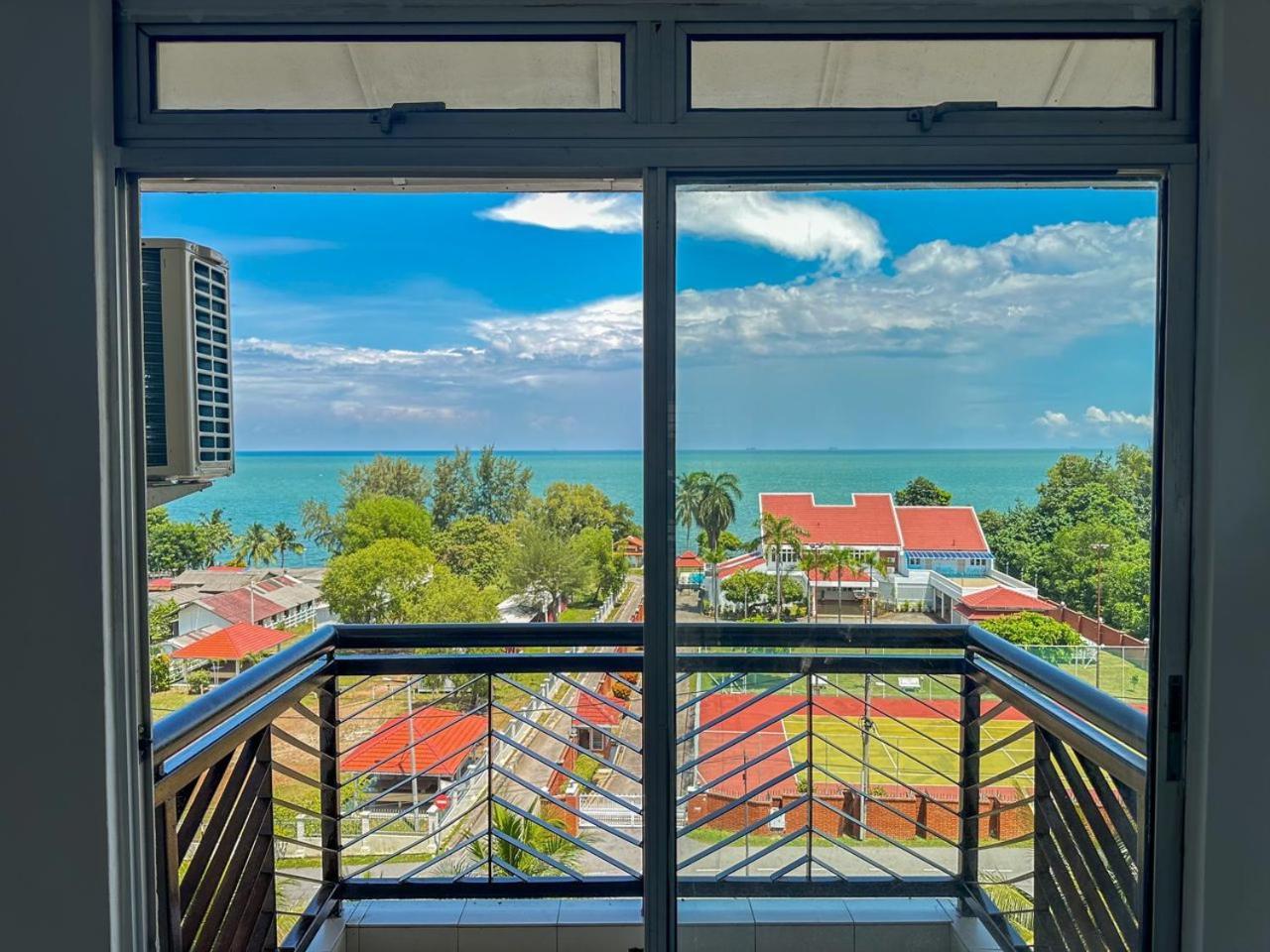 Laguna Seaview Pd By Maison Port Dickson